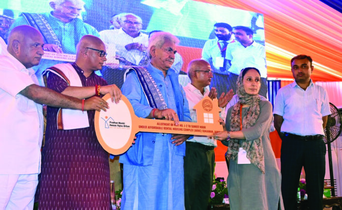 Lt Guv-Sunjwan-Fish Eye