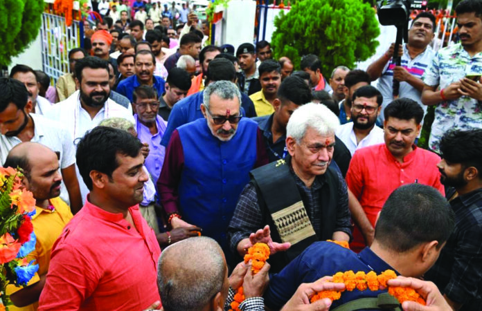 LG Attends-Birth Anniversary-Bihar-Fosh Eye