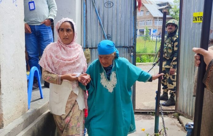 61.38 pc-J-K polls phase 1-casting votes-Fish Eye