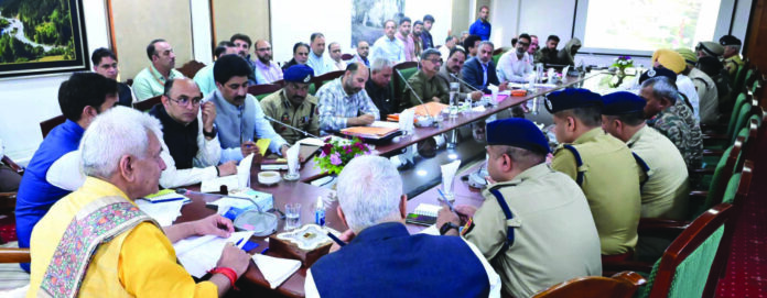 Amarnath Pilgrims-Now Brand Ambassadors-J&K-LG Sinha-Fish Eye