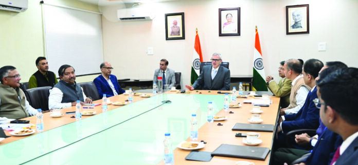 Anti-terror crackdown, Need , Innocent people, Harmed, CM Omar