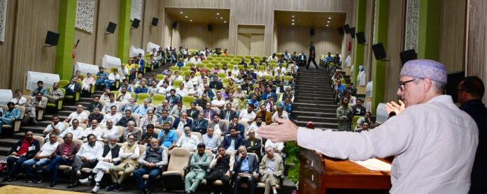 Will discuss, Kashmir destinations, Shah, CM Omar, Fish Eye