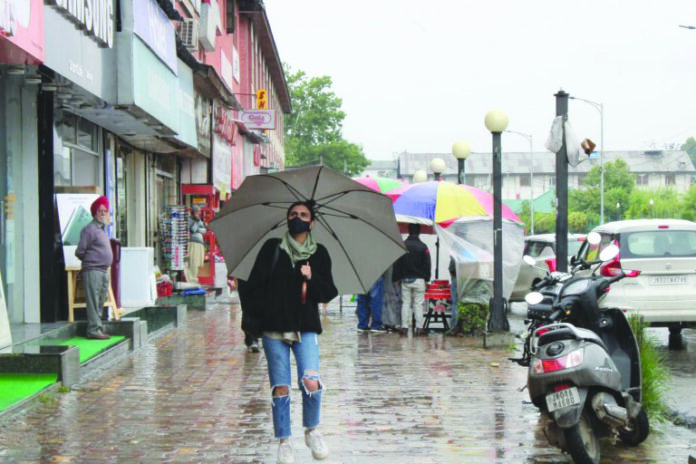 MeT , Rain, Snow, April 10, Fish Eye