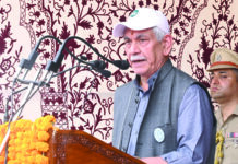 Pak smuggling drugs into J&K to fund terror, destroy youth: LG Sinha Pak smuggling, Drugs, Terror, J&K , LG Sinha, Fish Eye