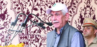 Pak smuggling drugs into J&K to fund terror, destroy youth: LG Sinha Pak smuggling, Drugs, Terror, J&K , LG Sinha, Fish Eye