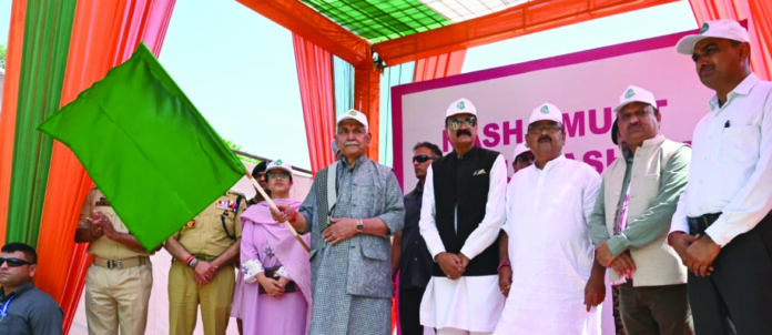 LG Sinha, Drug menace, J&K, Fish Eye