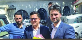 Director A&T Kashmir reviews functioning of Saddar Treasury Srinagar Director A&T Kashmir, Reviews, Saddar Treasury Srinagar, Fish Eye