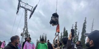 300 Tourists Rescued After Gulmarg cable car glitch 300 Tourists, Rescued , Gulmarg cable car glitch, Fish Eye