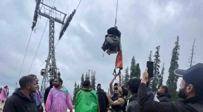 300 Tourists Rescued After Gulmarg cable car glitch 300 Tourists, Rescued , Gulmarg cable car glitch, Fish Eye