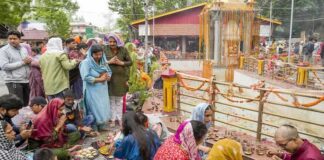 Jyeshtha Ashtam: Thousands attend Kheer Bhawani mela in Kashmir amid tight security Jyeshtha Ashtam, Kheer Bhawani mela, Tight security, Fish Eye