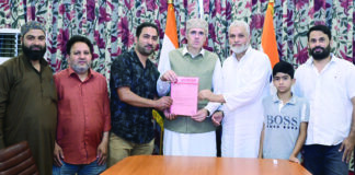 CM Omar meets delegations; vows to address public, industry issues CM Omar, Public, Address public, industry issues, Fish Eye