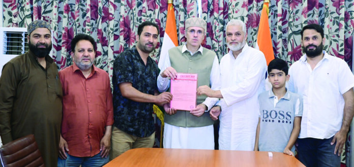 CM Omar, Public, Address public, industry issues, Fish Eye