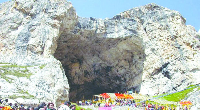 Amarnath Yatra: Pilgrim count nears 2 lakh; 8,150 arrive in Kashmir Amarnath Yatra, Pilgrim , 2 lakh, Kashmir, Fish Eye