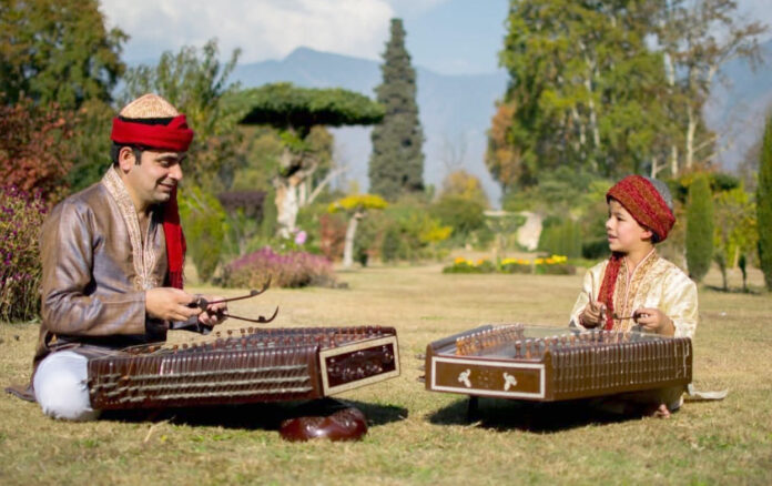 Four Generations, Mastery, The Santoor Tradition, Thrives Kashmir, Fish Eye